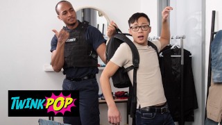 TWINKPOP - Security Guy Trent King Replaces Dane Jaxson's Butt Plug To...